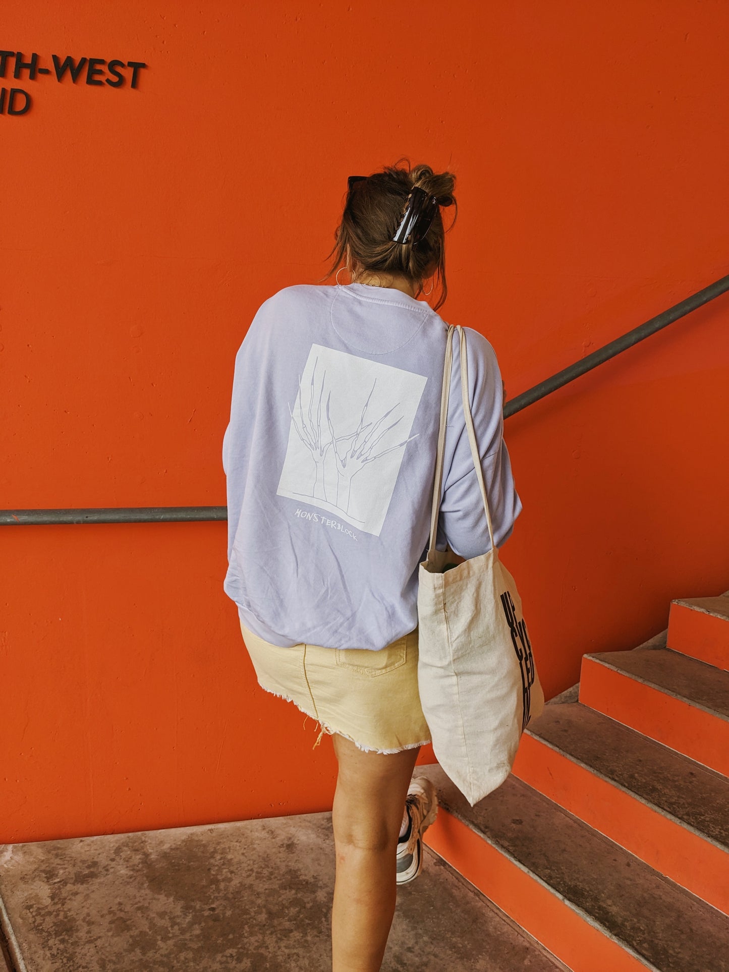 Pullover aus Bio-Baumwolle mit Siebdruck "Monsterblock"