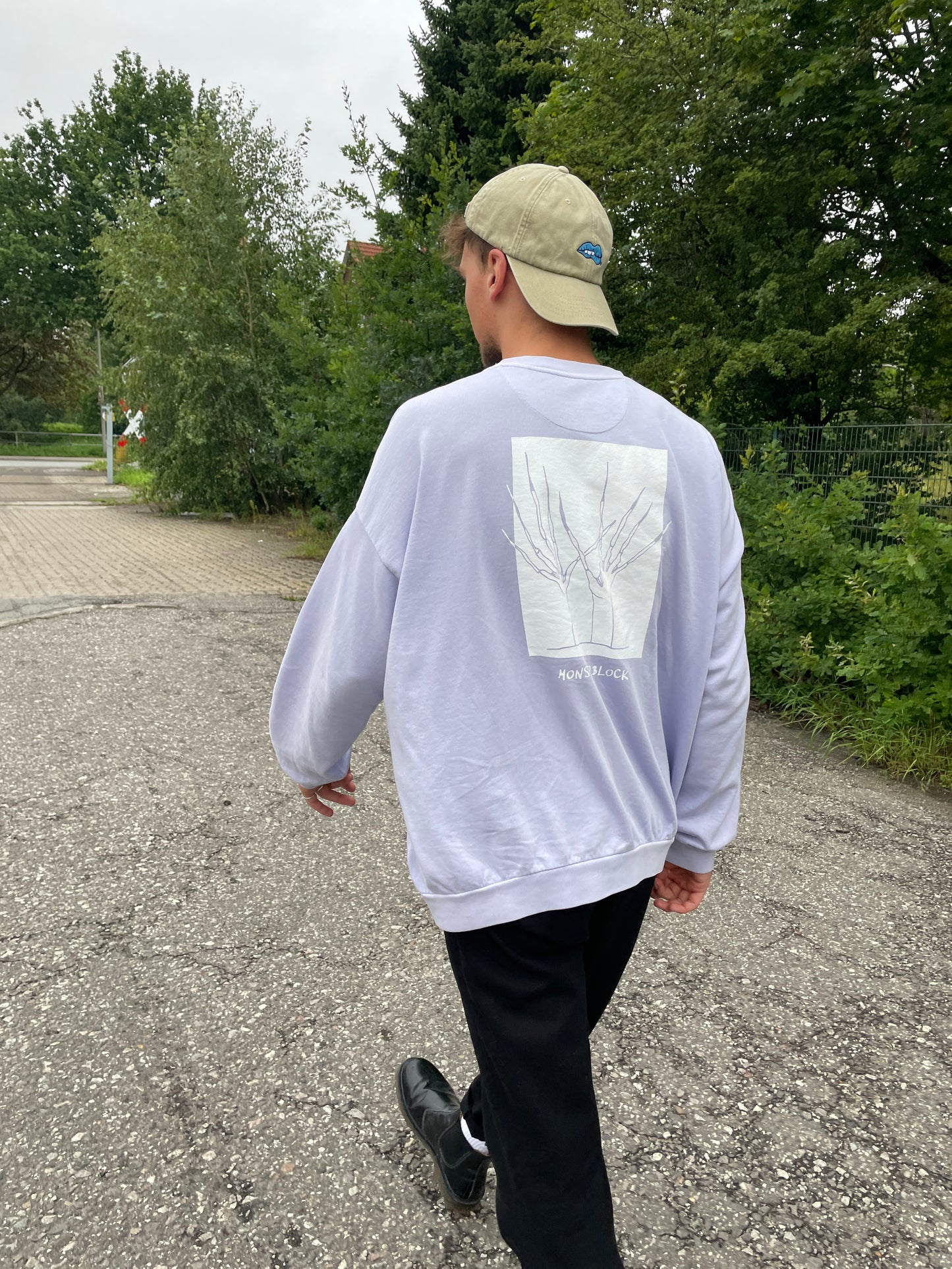 Pullover aus Bio-Baumwolle mit Siebdruck "Monsterblock"